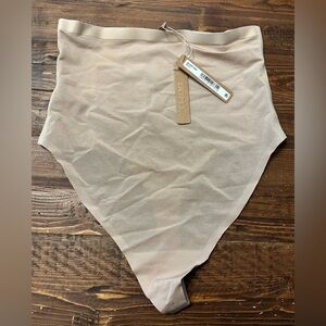 New Skims Women’s Sheer Sculpt High-Waisted Thong (SH-HWT-0251) Size Large.